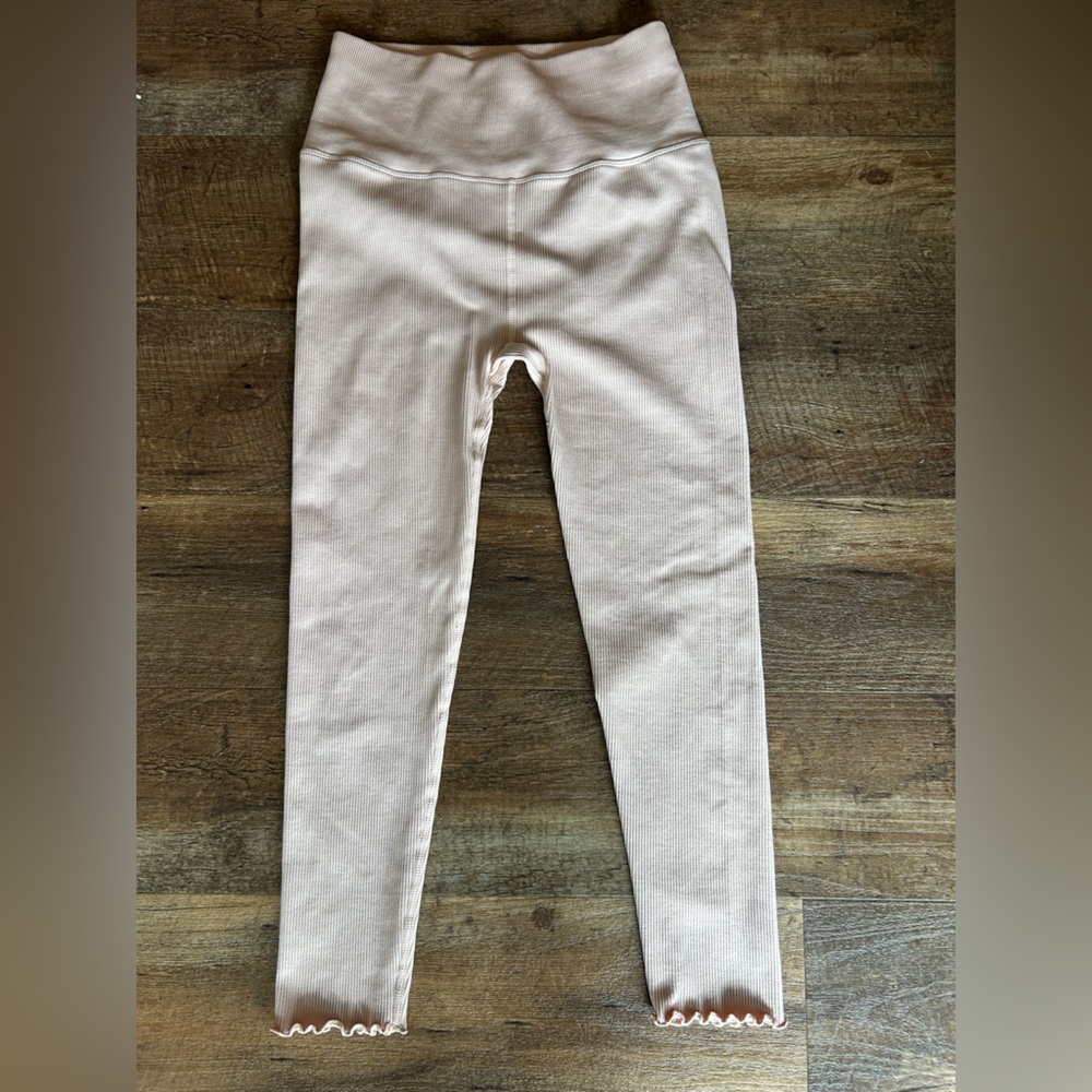 Spiritual Gangstar Love Sculpt 7/8 ruffle leggings blush pink